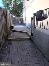 Building Photo - 75 S Main St