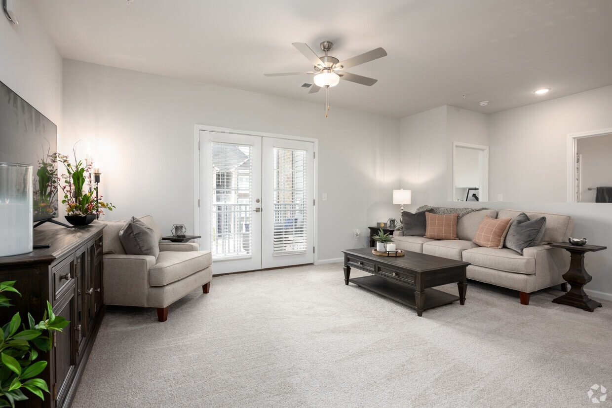 2BR, 2BA - 1100SF - Living Room - The Grand at Union Cross
