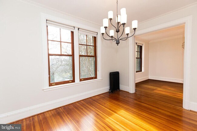 Foto del edificio - 2853 Ontario Rd NW