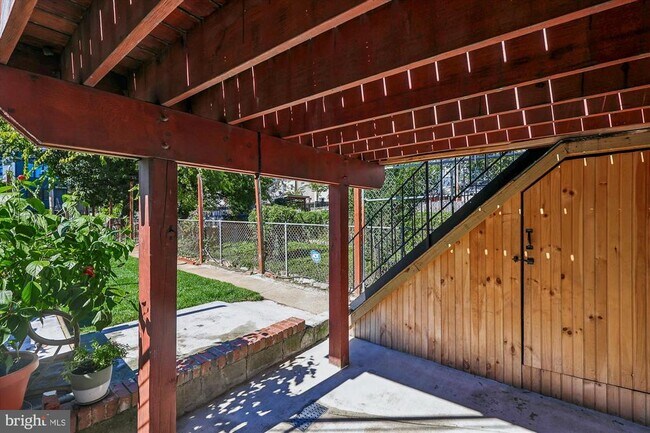 Foto del edificio - 758 19th St NE