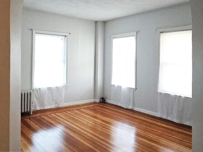 Sala de estar - 68 Park Ave