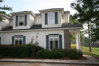 Building Photo - 389-391 Jack Hampton Dr