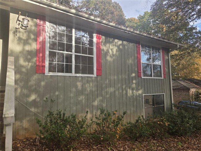 Foto del edificio - 4751 Valley Dale Dr SW