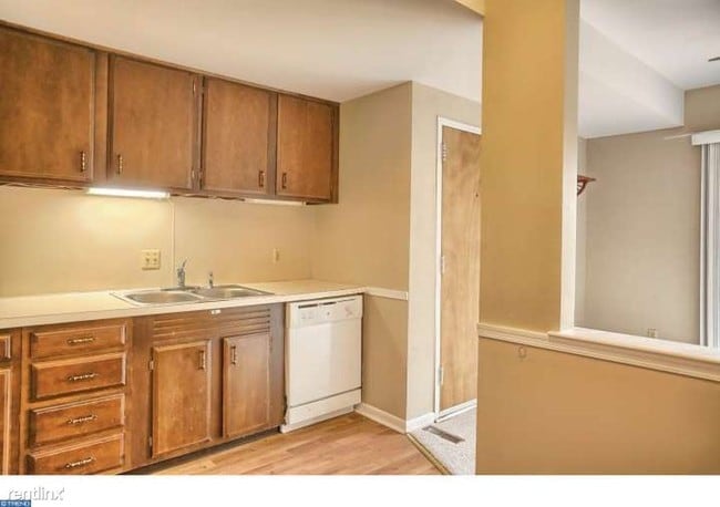 Building Photo - 7D Fairway Rd