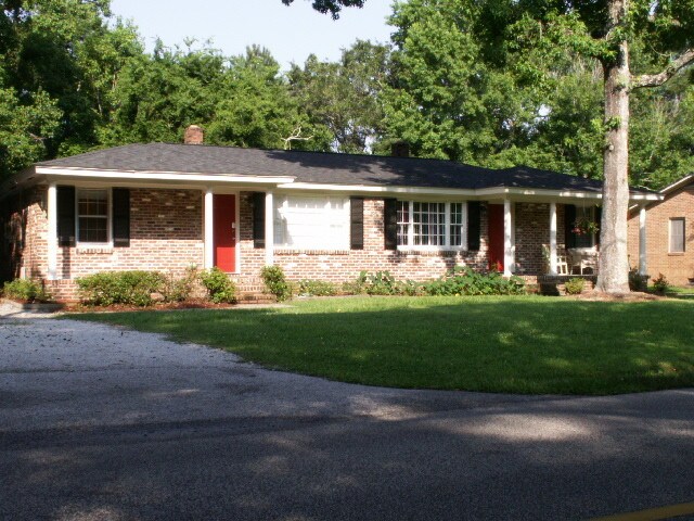 Foto principal - 409 Betsy Rd