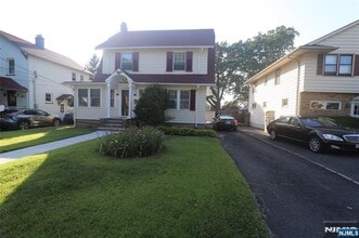 Building Photo - 290 Ridge Rd