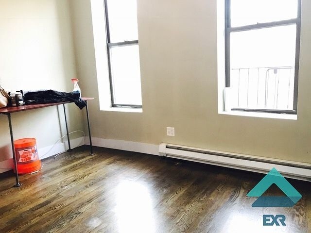 Foto del edificio - 962 Myrtle Ave