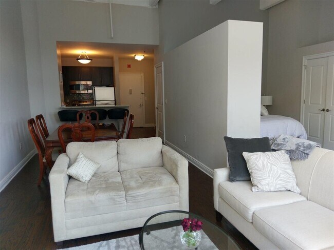 Foto del edificio - 1500 Hudson St