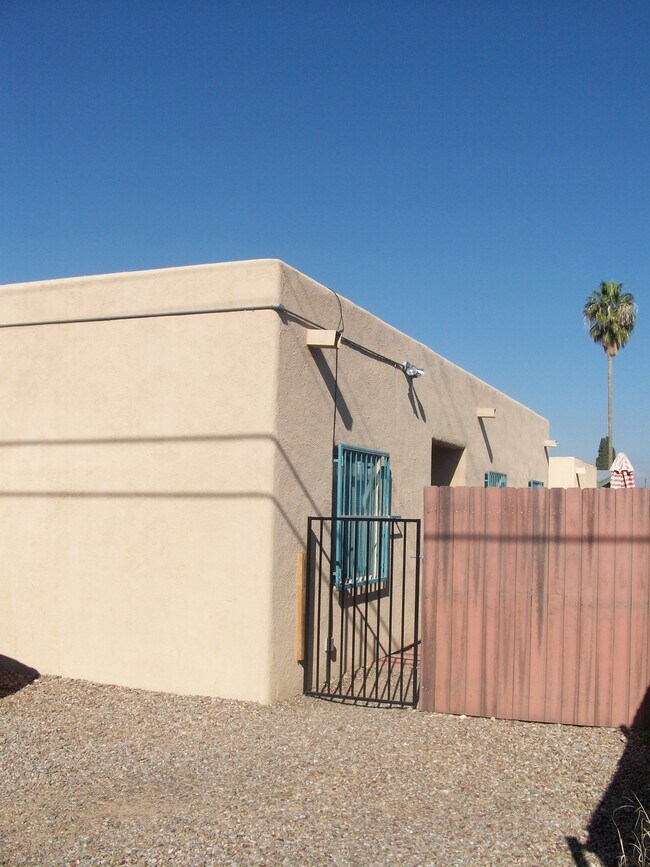 Plano de planta - 814 E Lester St