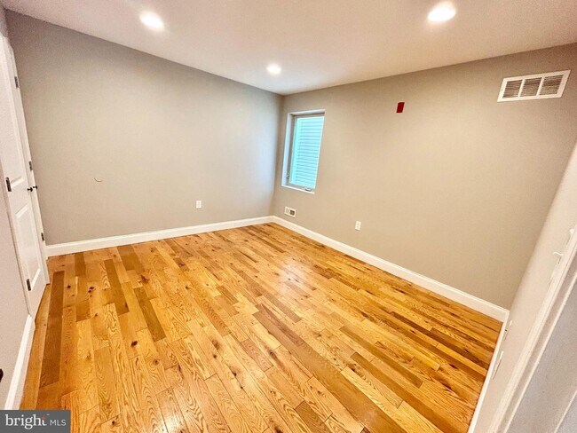 Foto del edificio - 426A N 40th St