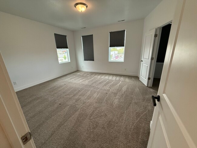 Building Photo - 5427 W Ranches Loop Rd