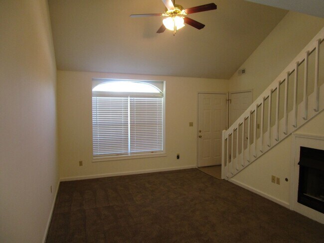 Building Photo - 2412-2414 Calder Ct.