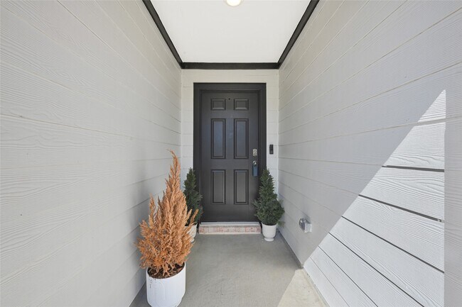 Foto del edificio - 2206 Laurel Bloom Ln