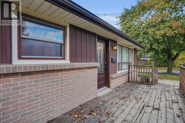 Building Photo - 119 Bancroft Rd