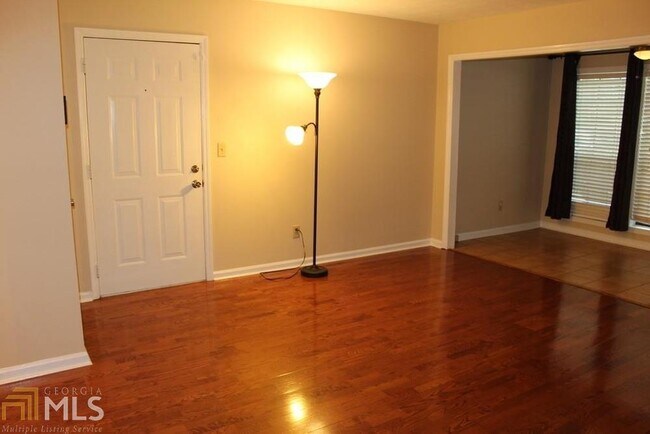 Foto del edificio - 4560 Vinings Central Trace SE