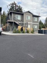 Building Photo - 2052 NW Black Pnes Pl