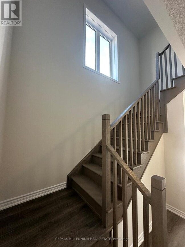 Building Photo - 103 Watts Mews