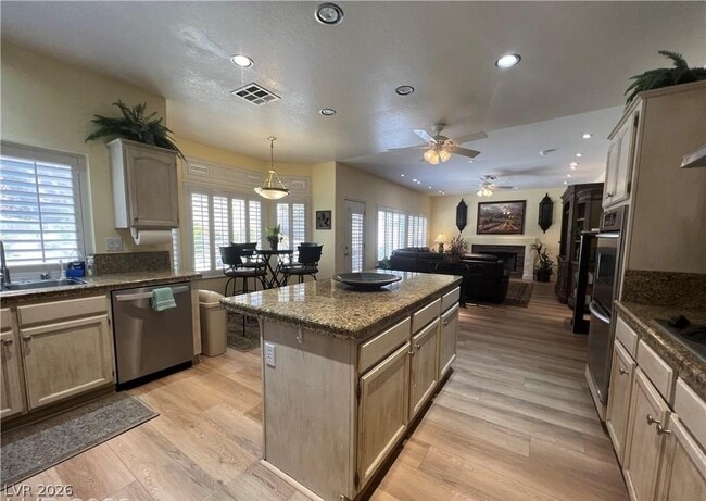 Building Photo - 7611 Cougar Creek Cir