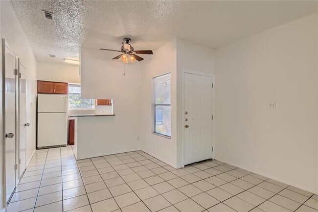 Building Photo - 2503 W Slaughter Ln