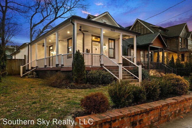 Foto del edificio - 2 br, 2 bath House - 1609 5th Ave N.