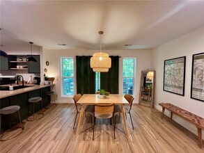 Building Photo - 30 Shakespeare Dr