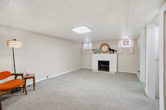 Building Photo - 753 Bellaire St
