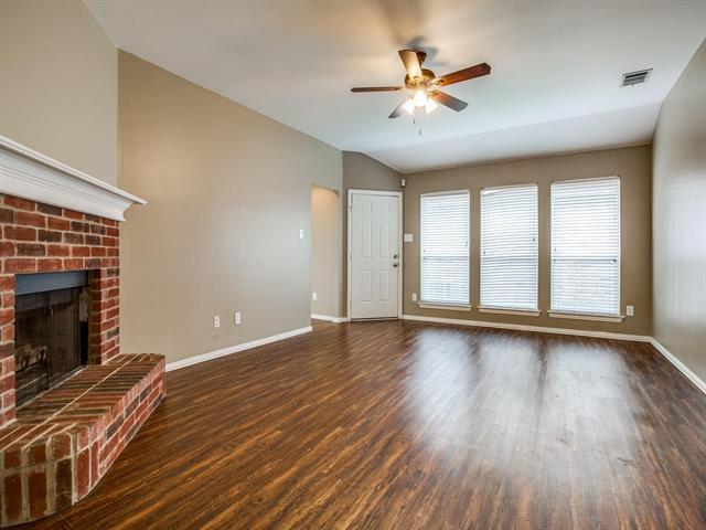 Building Photo - 129 Lipan St