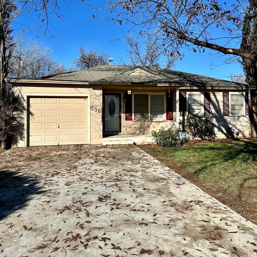 Primary Photo - 536 53rd St