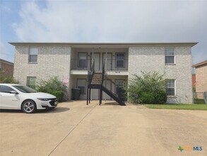 Building Photo - 3402 Zephyr Rd