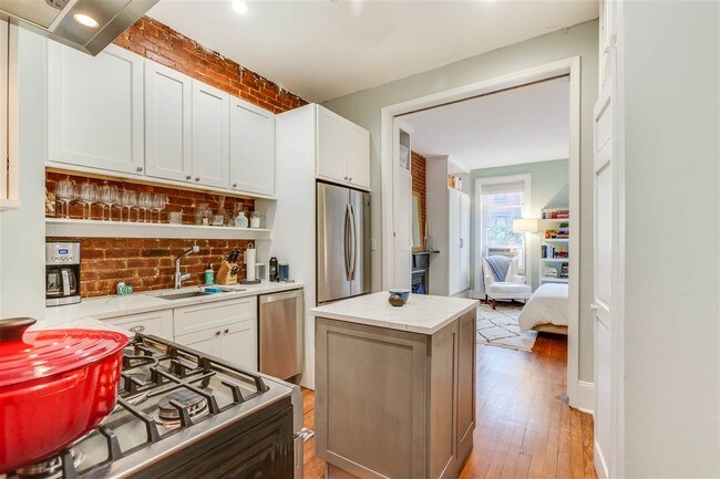 Foto del edificio - 933 Willow Ave