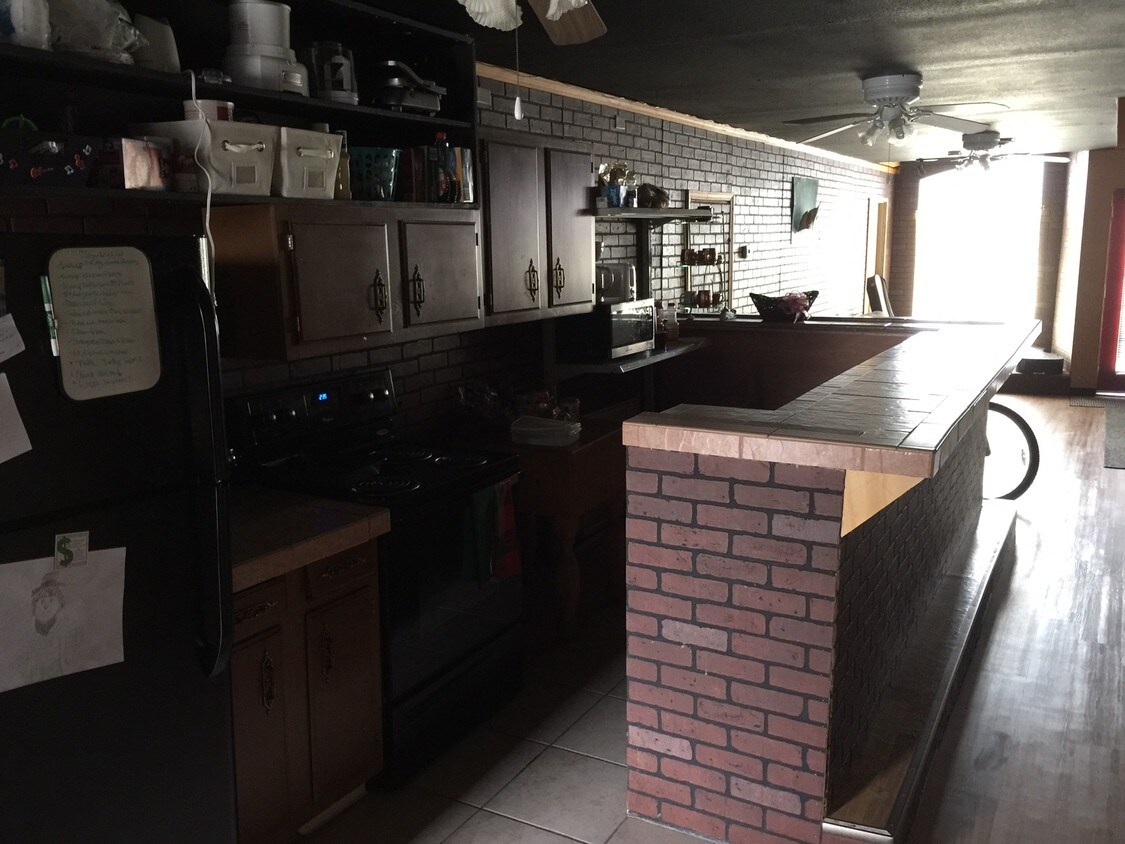 Primary Photo - 622 20th St
