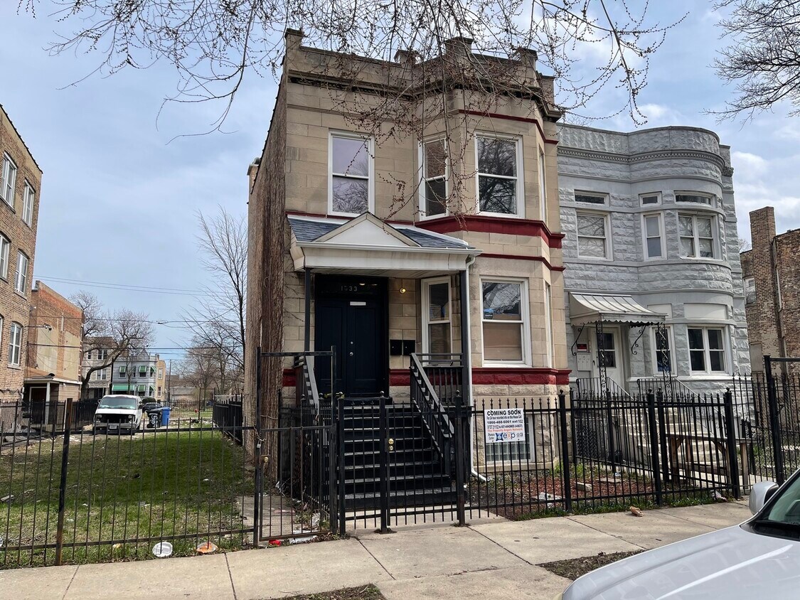 Primary Photo - 1533 S Spaulding Ave