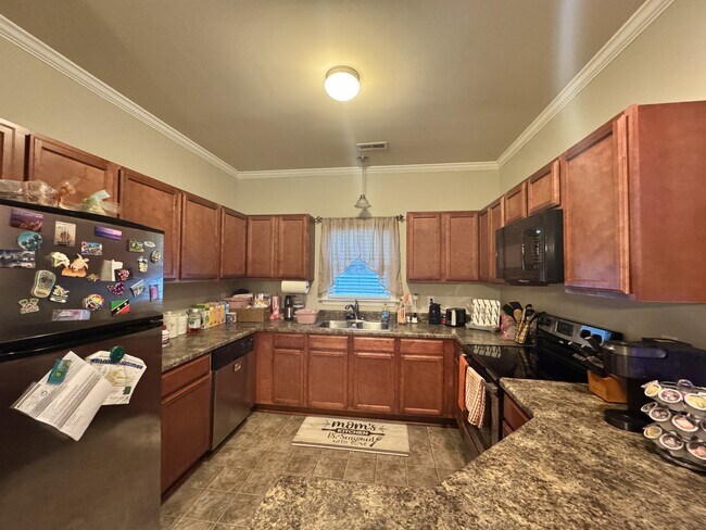 Foto del edificio - 400 Glenhaven Ln