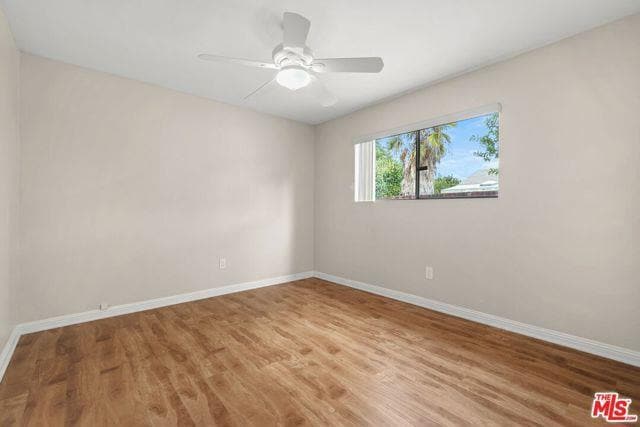 Foto del edificio - 17316 Kingsbury St