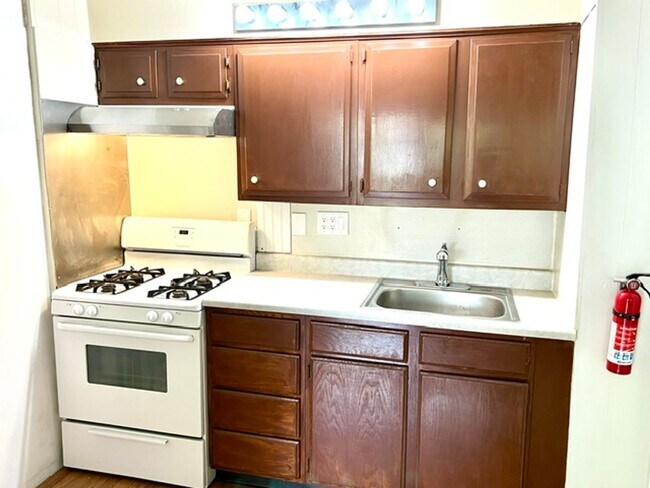 Foto del edificio - 2301 Roosevelt Dr