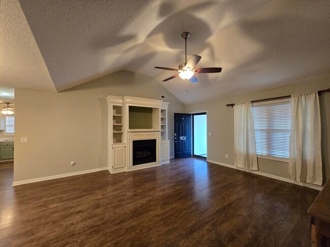 Foto del edificio - 901 Tristan St