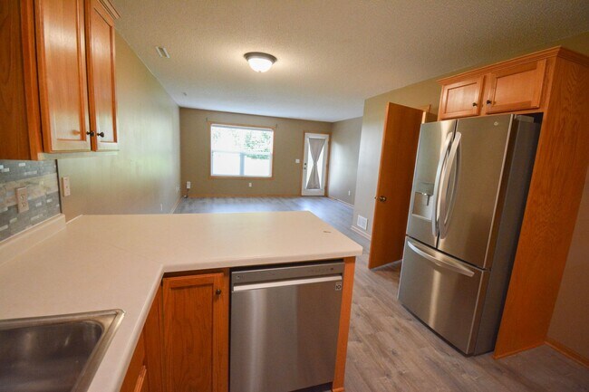 Foto del edificio - Cozy 2 Bed, 1.5 Bath Townhome in Stewartville, MN