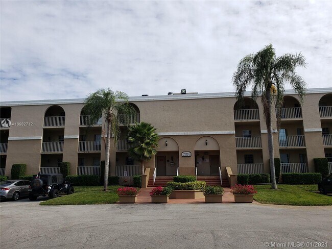Foto del edificio - 661 N University Dr