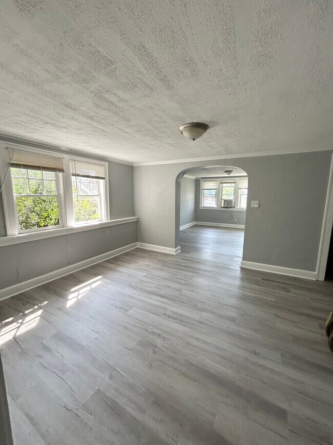 Foto del edificio - 3557 Evergreen Ave