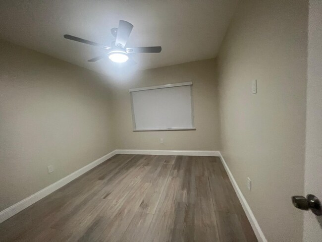Foto del edificio - 3591 SW 11th St