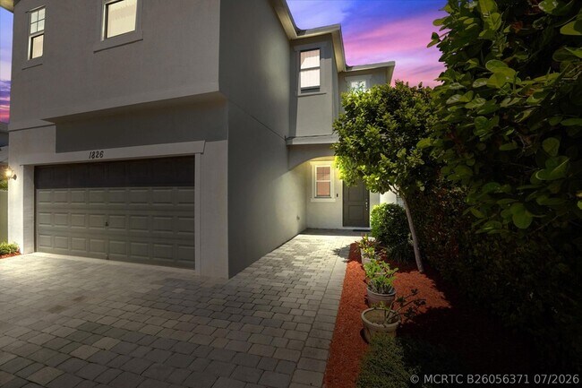 Foto del edificio - 1826 Lake Cove Dr