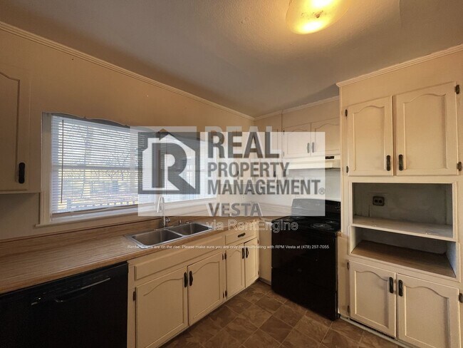 Foto del edificio - 7162 Everett Dr