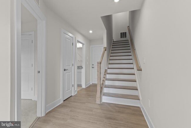 Foto del edificio - 8875 Curie St