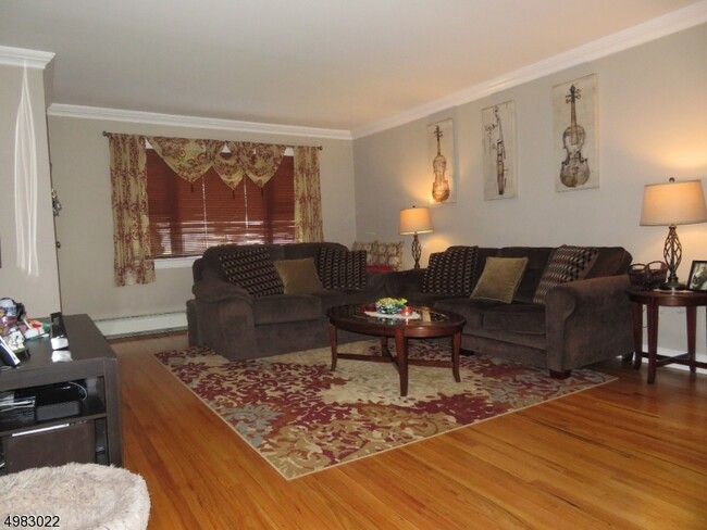 Building Photo - 43 Conforti Ave