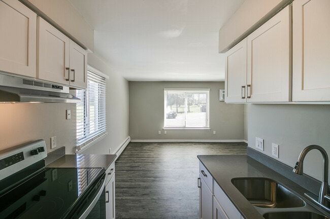 The Maya - Poet Place Apartments