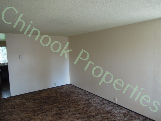Foto del edificio - Charming 4 Bedroom Home in Cal Young Neighborhood
