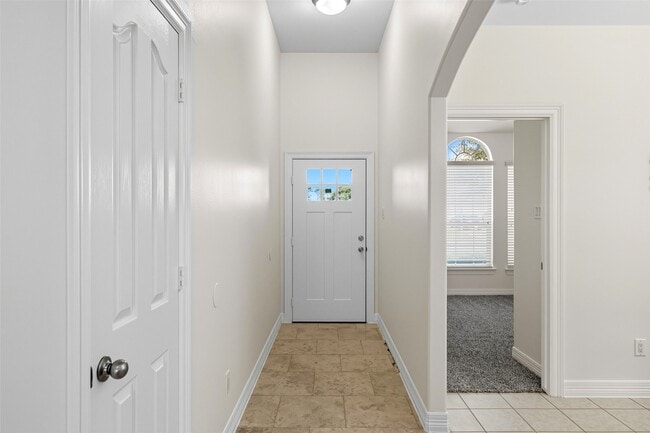 Building Photo - 8239 Nagy Hill St
