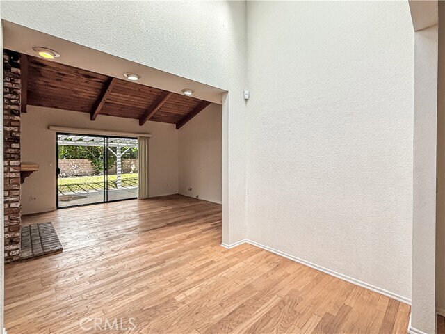 Foto del edificio - 9201 Paso Robles Ave