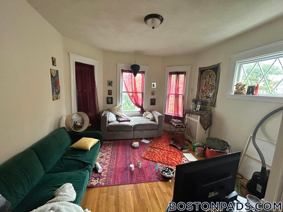 Foto principal - 186 Powder House Blvd