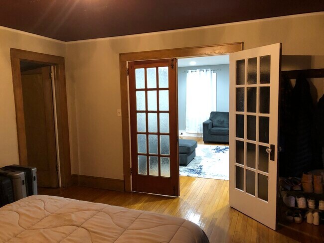 Foto del edificio - 81 Tooker Ave